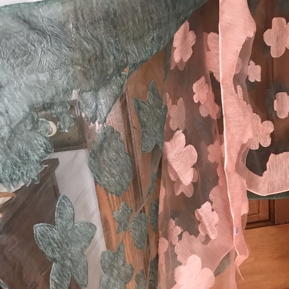 Two Layer Shawl - Picture 2 of 5